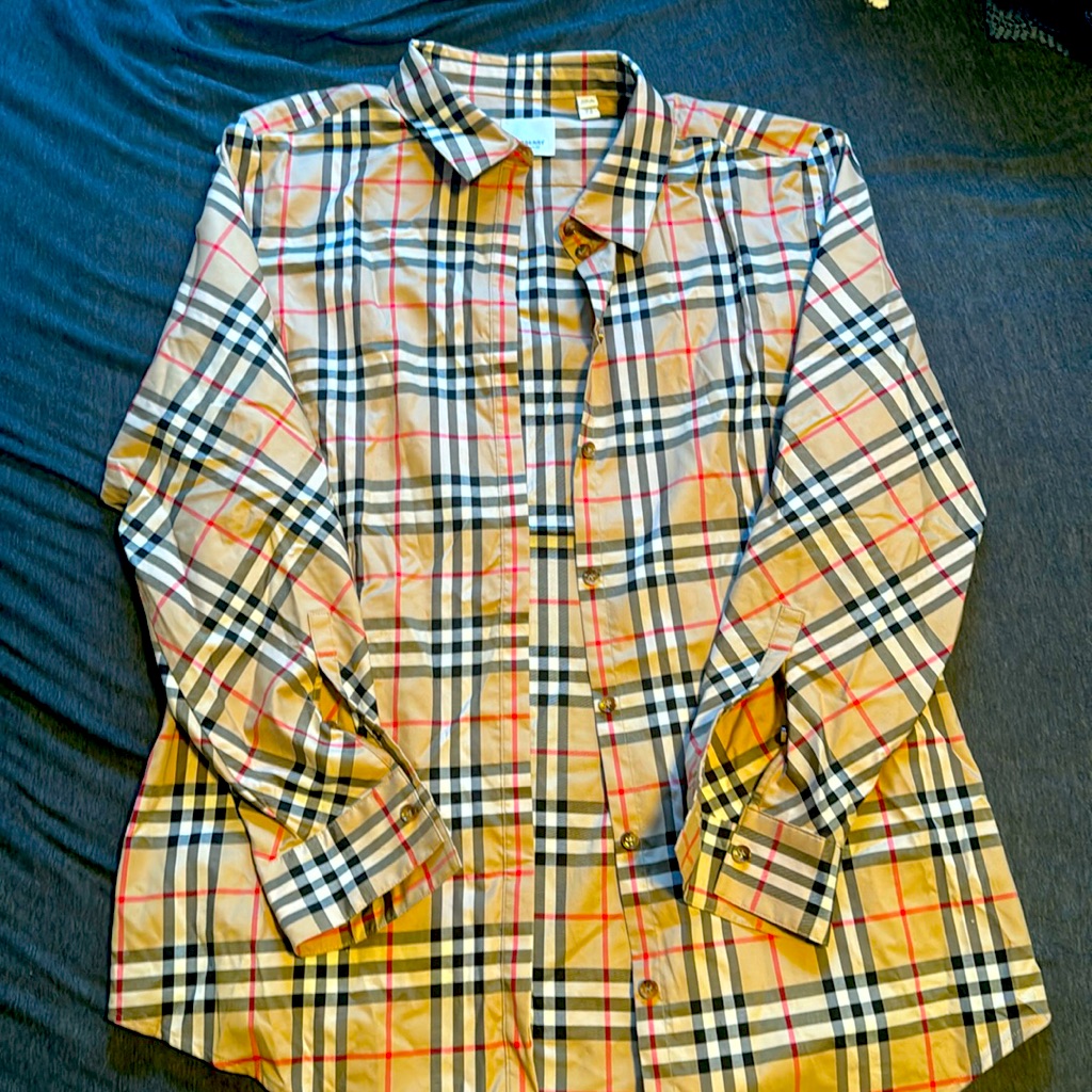 Womens Burberry Button Down